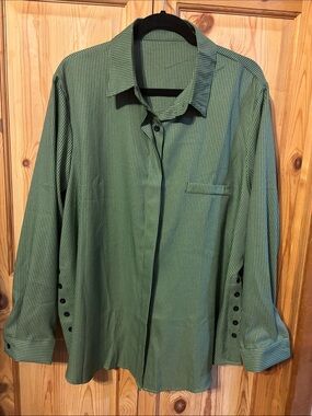 Green Vertical Stripe Button-Up Shirt